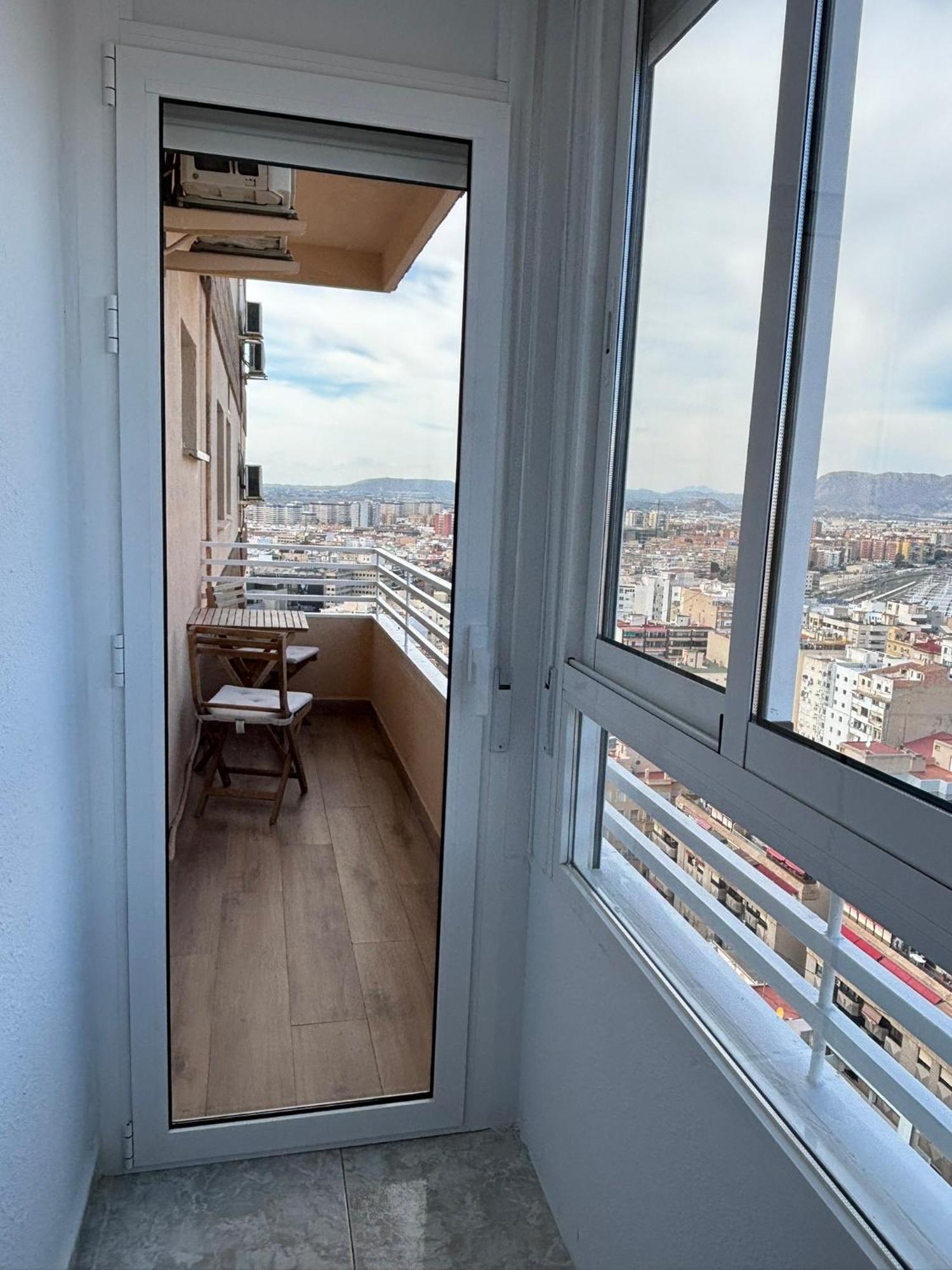 Luceros 310 New Apartment อาลิกันเต ภายนอก รูปภาพ